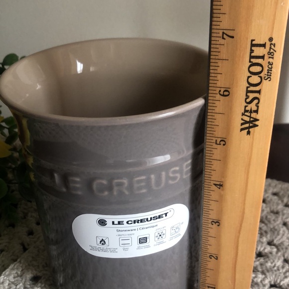 Le Creuset Stoneware Gray Utensil Crock - Picture 6 of 8